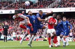 爱游戏下载-阿森纳客场逆转胜利，欧战希望再现的简单介绍