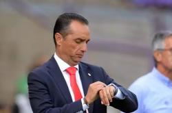 爱游戏网页版-格拉纳达取胜，遏制巴拉多利德