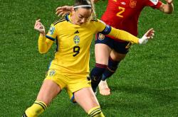 爱游戏APP-瑞典队力挫加拿大女足晋级下一轮的简单介绍