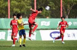 爱游戏中国-包含冠军争夺战悄然升温，角逐激发球迷热情的词条