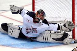 爱游戏官网-加维攻防两端统治赛场，沙特与南非之战见证新星的诞生