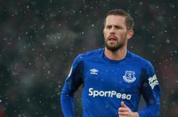 爱游戏下载-德罗赞关键战不手软，篮网轻取灰熊，巨星价值与团队胜利的完美诠释