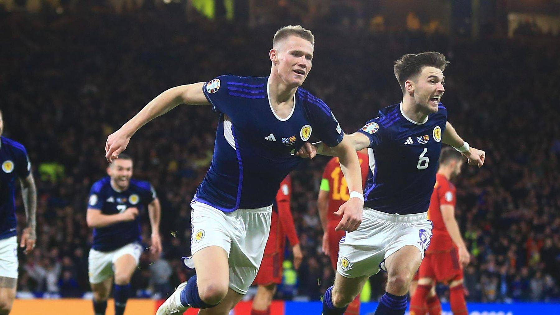 英格兰队惜败荷兰,欧国联角逐战况激烈的简单介绍 英格兰队惜败荷兰,欧国联角逐战况激烈的简单介绍