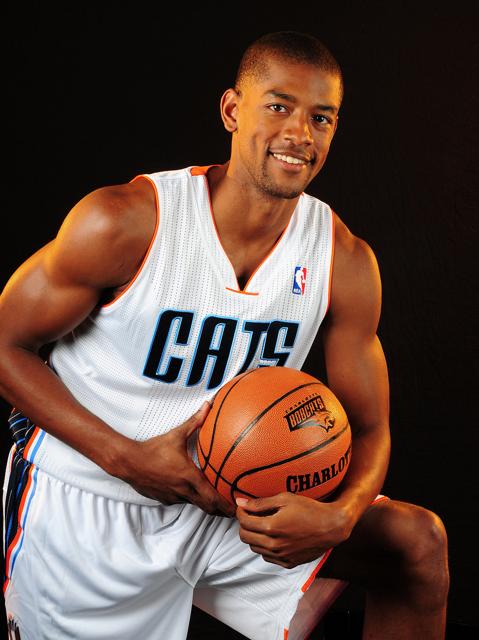 深圳队轻取天津队，恩比德刷新纪录