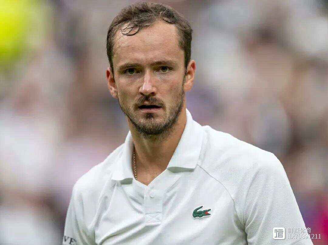 关于澳网险胜温网，梅德韦杰夫刷新纪录的信息