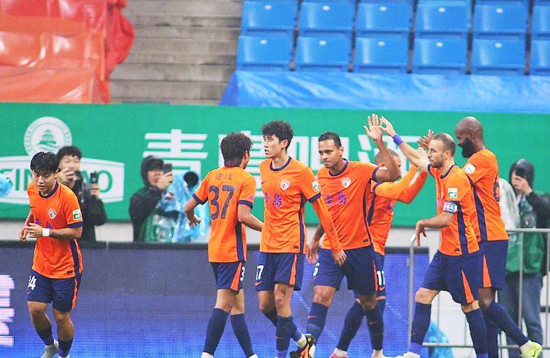 深圳队突破江苏防线,带走胜利,紧追前方的简单介绍 深圳队突破江苏防线,带走胜利,紧追前方的简单介绍