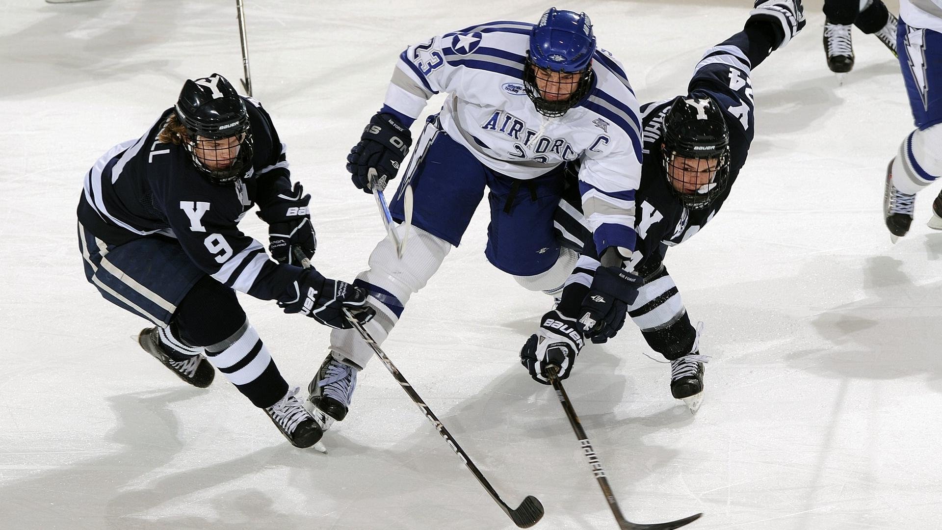 灰熊强行终结广厦队,美加墨世界杯焦点战的战术启示