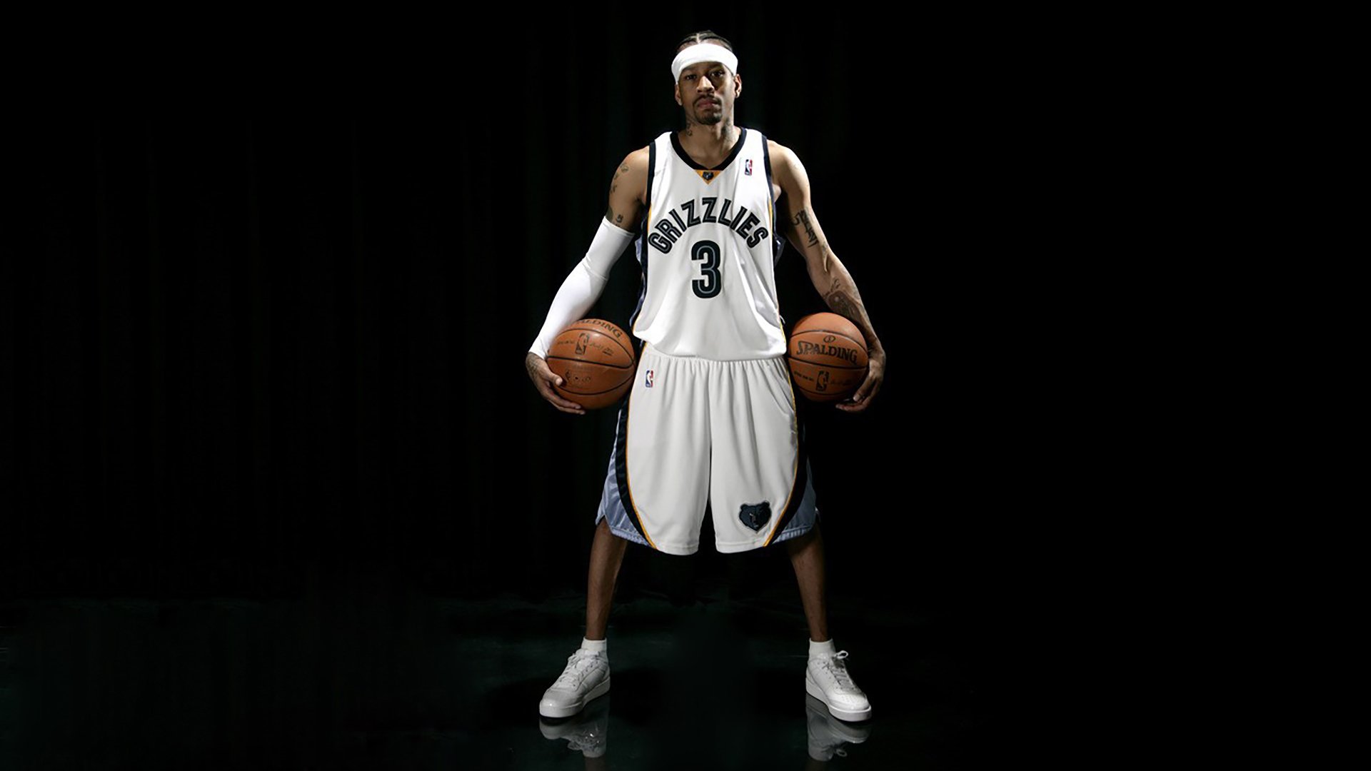 当横扫遇见扛起，日本队的团队风暴与安赛龙的孤勇启示