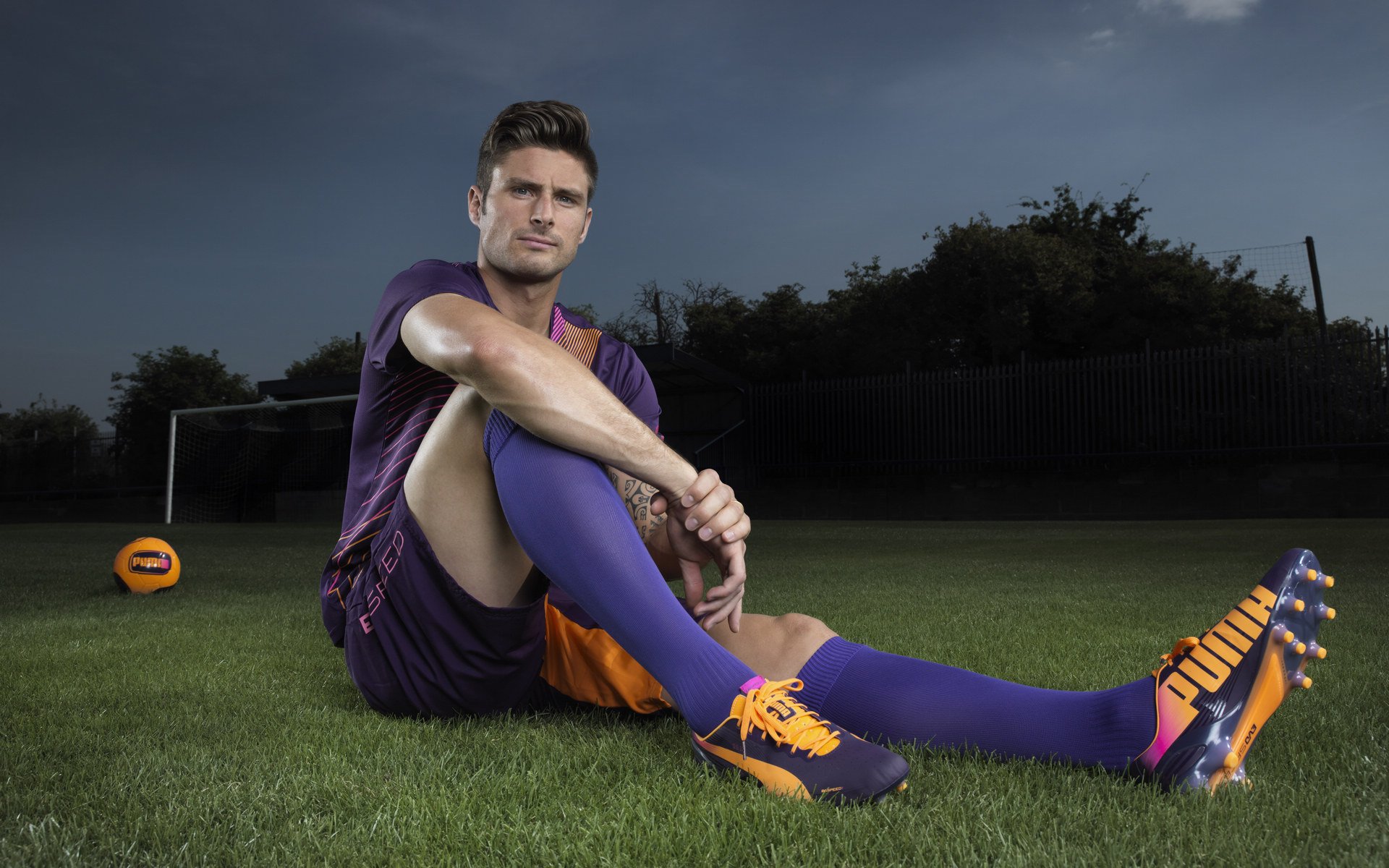 跨界赛场同日见证主宰时刻，猛龙终结山西连胜，利拉德在意甲焦点战接管比赛